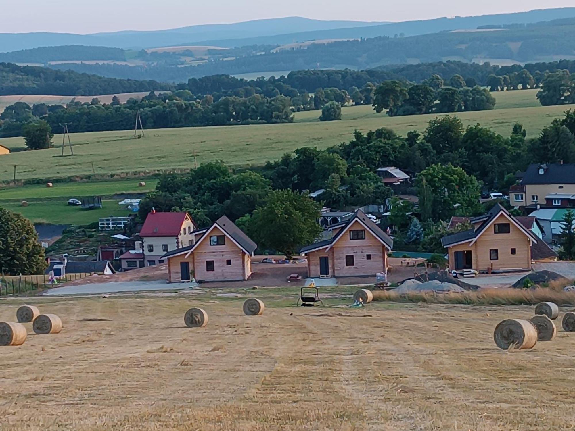 Domki Osada Bozkow W Kotlinie Klodzkiej Kültér fotó
